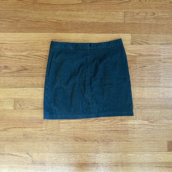 Gray Work Skirt With Hidden Pockets - Picture 2 of 3